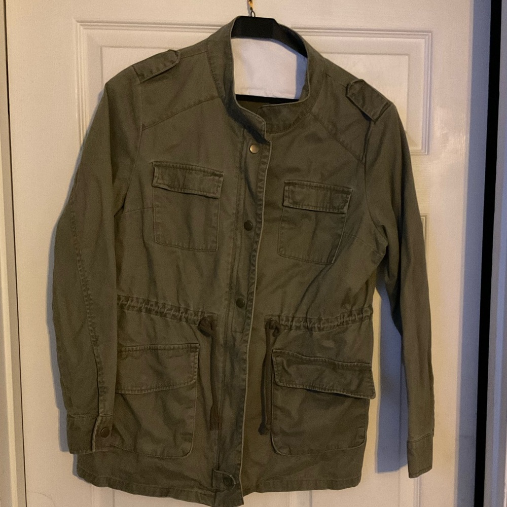 Women’s light jacket olive green